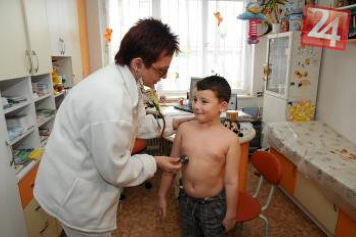 Ilustračný obrázok k článku Chrípka v kraji na vzostupe: Chorých je takmer o 30 % viac, zatvorili aj 6 škôl a škôlok