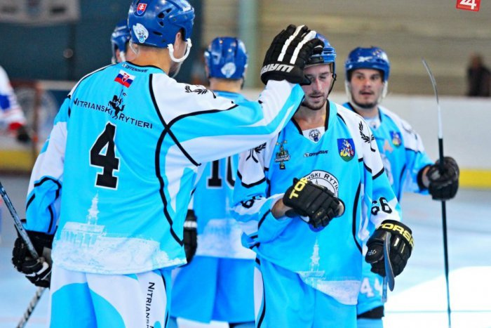 Ilustračný obrázok k článku Hokejbalisti idú za štvrtým titulom: Bez zaváhania postúpili do semifinále!