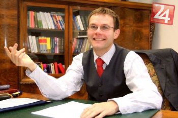 Ilustračný obrázok k článku Voľby do VÚC: Do boja vyráža aj strana 7 statočných, jej symbolom je kovbojský klobúk