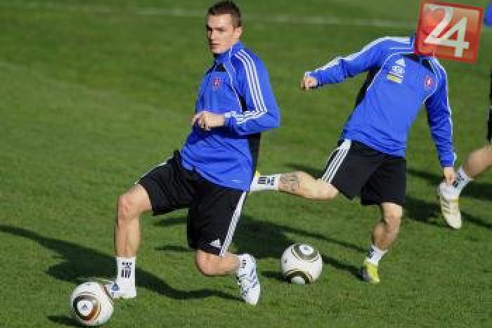 Ilustračný obrázok k článku Peter Grajciar (30) je už po operácii: Na trávnik sa dostane najskôr začiatkom budúceho roka