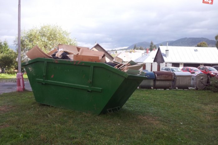 Ilustračný obrázok k článku Jarné upratovanie začína: Všetky potrebné info pre Hlohovčanov na jednom mieste