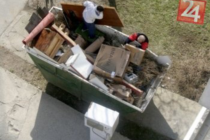 Ilustračný obrázok k článku Lučenčania sa môžu zbaviť nebezpečného odpadu: TU si pozrite kompletný prehľad zberu