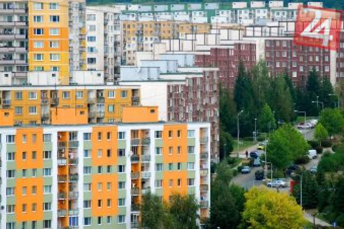 Ilustračný obrázok k článku Štatistické zistenia o našom okrese: Polovica domácností má auto, počítač aj internet