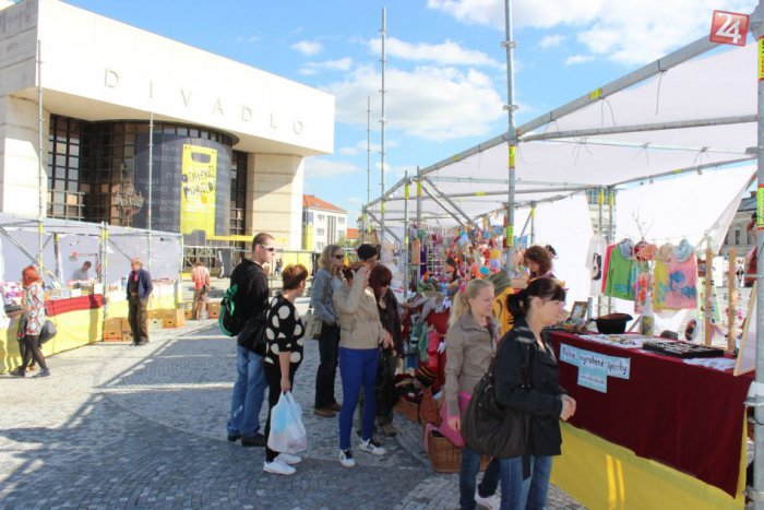 Ilustračný obrázok k článku Divadelná Nitra ponúkne bohatý sprievodný program: Čaká nás takmer 60 podujatí