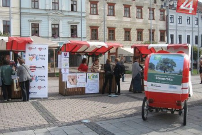 Ilustračný obrázok k článku Takto to vyzeralo v stánku ICM Banská Bystrica na Veľtrhu neziskových organizácií