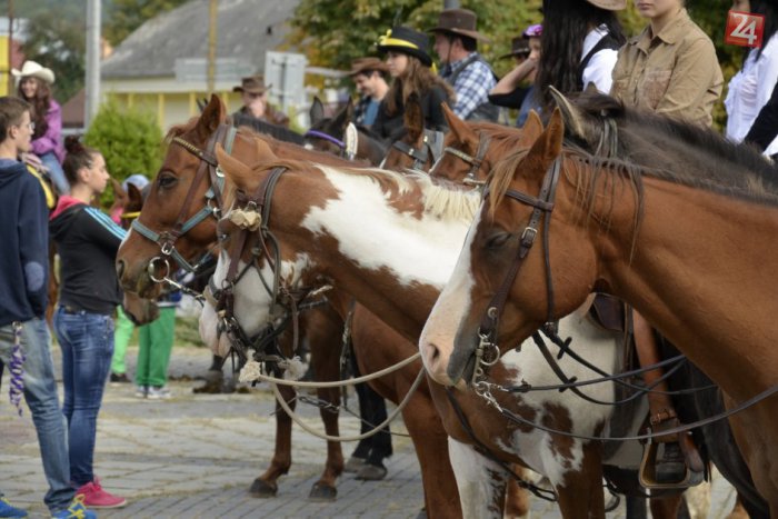 Ilustračný obrázok k článku OBRAZOM: Víkend v Revúcej patril nielen koňom