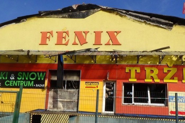 Ilustračný obrázok k článku Vo vyhorenej tržnici našli chemickú stopu: Pomôže odhaliť príčinu požiaru?