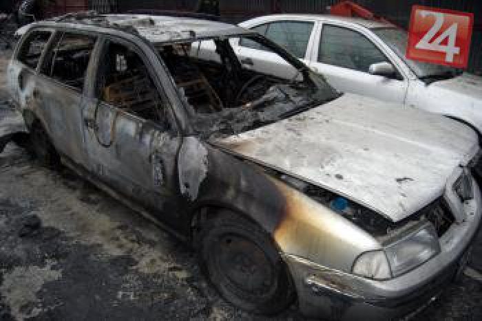 Ilustračný obrázok k článku Na sídlisku KVP bolo horúco: Horelo BMW!