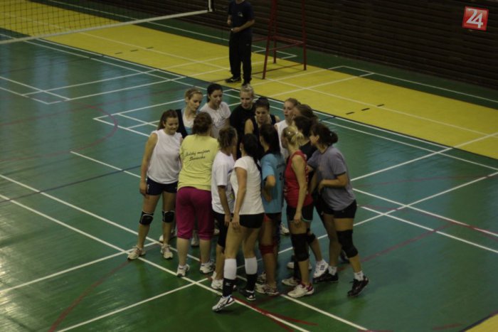 Ilustračný obrázok k článku Chuť po volejbale je veľká! Aká bola príprava zvolenských hráčok na novú sezónu?