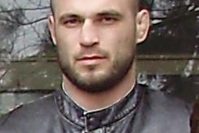 Ilustračný obrázok k článku Muži zákona pátrajú po vlastnom kolegovi: Liptovského policajta obvinili z lúpeží, je na úteku!