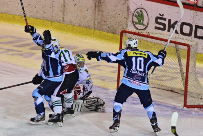 Ilustračný obrázok k článku Nitriansky koncert: Hokejisti rozstrieľali Skalicu!