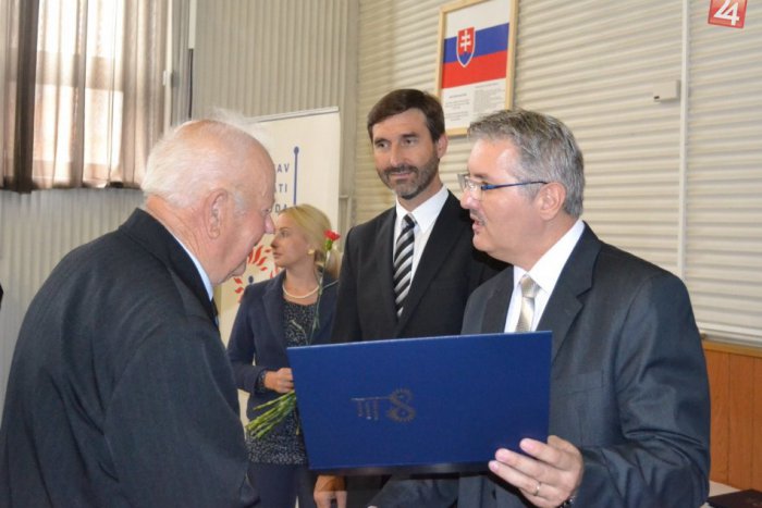 Ilustračný obrázok k článku Ladislav Zošák z Likavky sa z večera do rána dostal na tri roky do bane