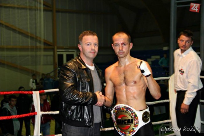 Ilustračný obrázok k článku Máme majstra sveta v kickboxe: Martin Navrátil triumfoval v Čiernej Hore!