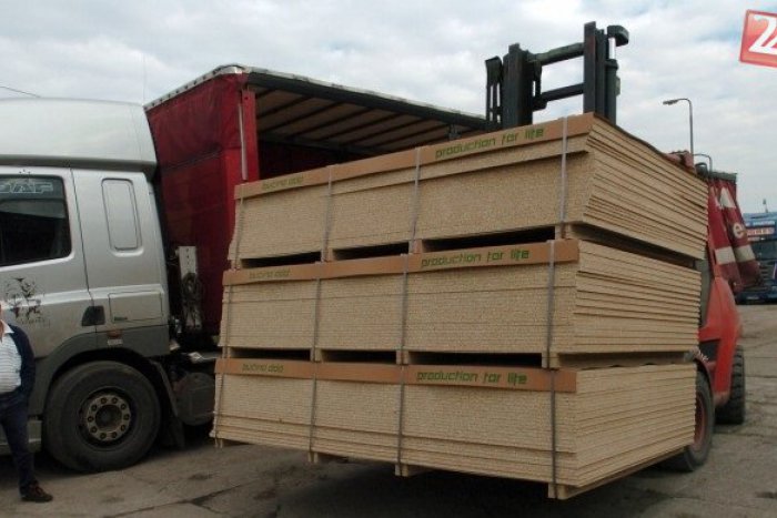 Ilustračný obrázok k článku Dočkajú sa obyvatelia sídlisk lepšieho vzduchu? Bučina postavila nový komín a montuje ekofilter!