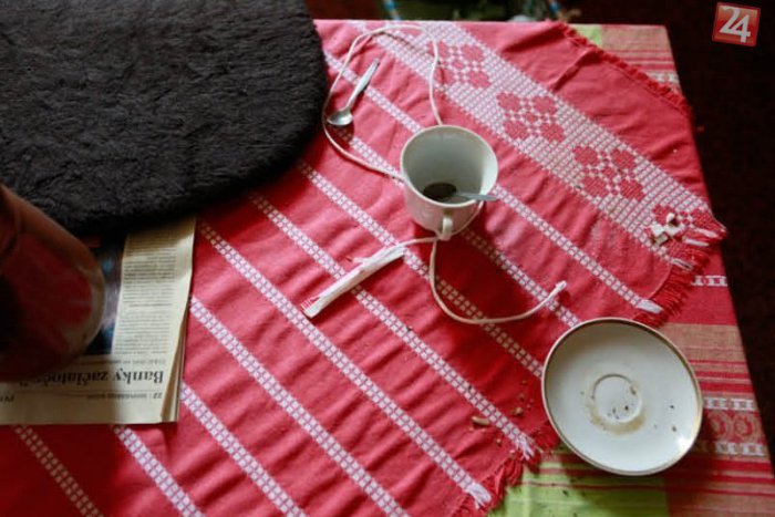 Ilustračný obrázok k článku Zaujímavý objav pozostatkov PKO z čias socíku: Nedopitá šálka kávy aj vyschnuté kvety!