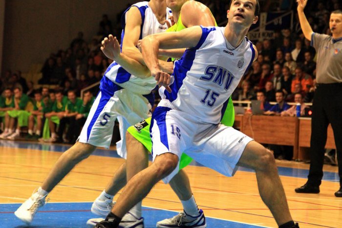 Ilustračný obrázok k článku Súboj mužstiev bez víťazstva: Basketbalisti Spišskej bojovali o svoj prvý triumf v Leviciach
