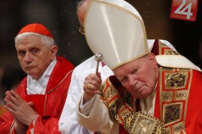 Ilustračný obrázok k článku Poprad si uctí pamiatku Svätého Otca: Pápežovi odhalíme tabuľu, mesto zaplavia tisíce katolíkov