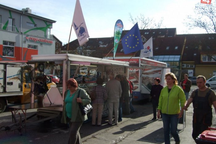 Ilustračný obrázok k článku FOTOREPORTÁŽ: Vo Zvolene sa už rozbehli farmárske trhy