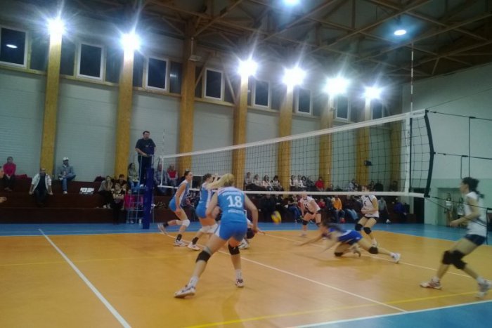 Ilustračný obrázok k článku Volejbalistky Spišskej boli pri chuti: Pezinok narazil na ich výborné bloky