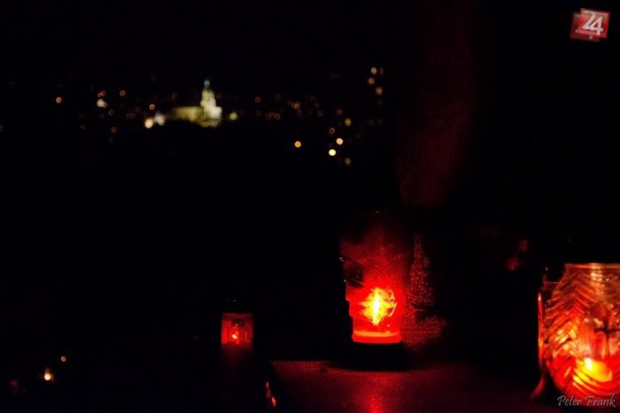 Ilustračný obrázok k článku Dokedy bude otvorený cintorín? Rožňava sa pripravuje na Sviatok všetkých svätých