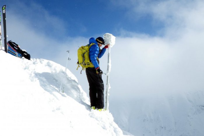 Ilustračný obrázok k článku Svetová novinka v Západných Tatrách: Monitorovanie lavín on-line a v HD kvalite