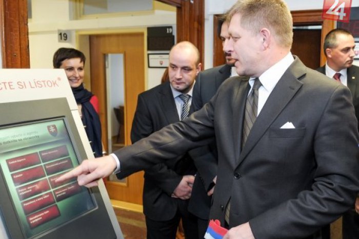 Ilustračný obrázok k článku V Nitre na okresnom úrade otvorili prvé klientské centrum: Na Slovensku ich bude 89!