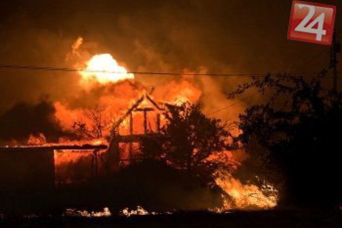 Ilustračný obrázok k článku Oslava sa skončila katastrofou:  Chata zhorela do tla!