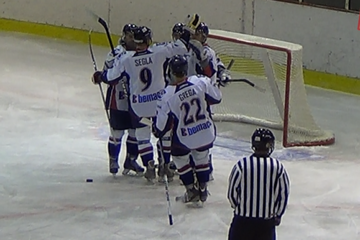 Ilustračný obrázok k článku 6 zápasov a 6 výhier... Na hokejistov MHK Humenné nestačili ani hráči Detvy!