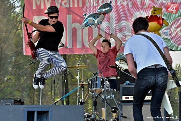 Ilustračný obrázok k článku Banskobystrická skupina Rock Reunion: Bez tvrdých základov a odretých prstov to nejde