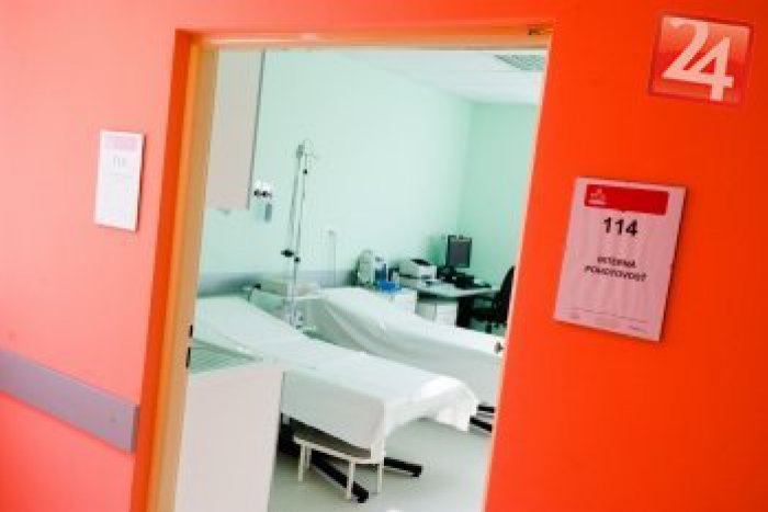 Ilustračný obrázok k článku Do nemocnice priviezli ženu (35) so sečnými ranami na hlave: Čo sa udialo?