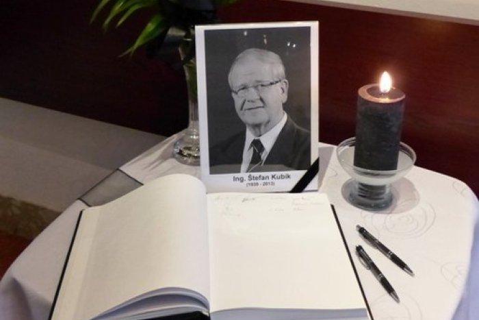 Ilustračný obrázok k článku Bývalý primátor a 2.viceprimátor Popradu prehral svoj boj so zákernou chorobou. Česť jeho pamiatke