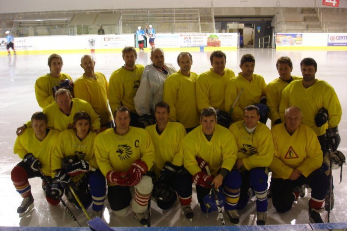 Ilustračný obrázok k článku Revúcki hokejisti mali rozpačitý úvod sezóny. V ďalšom zápase si už súper takmer ani neškrtol