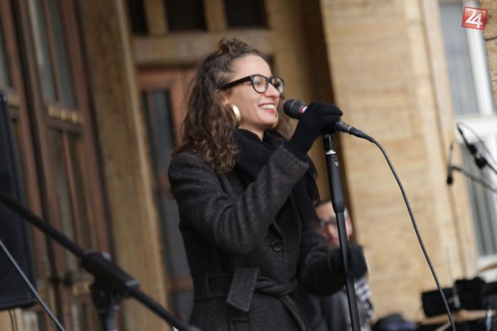 Ilustračný obrázok k článku Prekvapenie pred fakultou: Išli do školy, prišli na koncert!