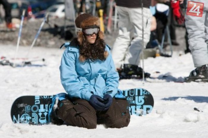 Ilustračný obrázok k článku V Tatrách je príliš teplo, svahy nemôžu zasnežiť: Kedy by mohla odštartovať lyžiarska sezóna?