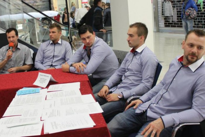 Ilustračný obrázok k článku Cigarety, alkohol, drogy... Zvolenskí hokejisti sa rozhovorili o vážnych veciach!