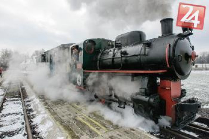 Ilustračný obrázok k článku Netradičná jazda historickým vlakom:  O zábavu sa postarajú Mikuláš, čert i anjeli