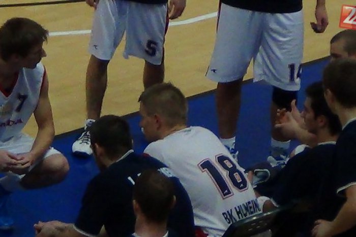 Ilustračný obrázok k článku Vypäté zemplínske derby: Tvrdá hra Michaloviec priniesla úspech, 4 Humenčania zranení...