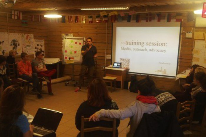 Ilustračný obrázok k článku Boli sme na medzinárodnom seminári v Litve: Mladí sa učili o obhajobe