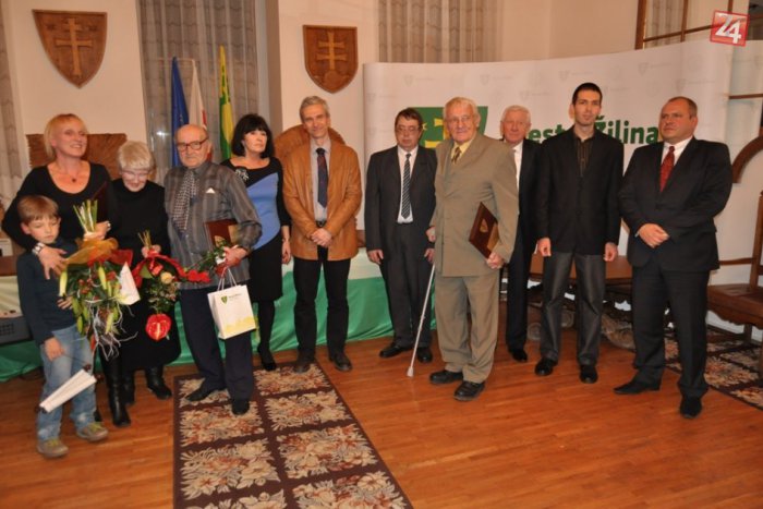 Ilustračný obrázok k článku Mesto Žilina ocenilo svoje osobnosti: Čestným občanom mesta sa stal Peter Štanský