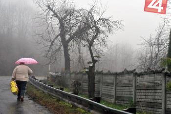 Ilustračný obrázok k článku Tragédia: Pri autobusovej zastávke nabúralo auto do chodkyne, na mieste zomrela