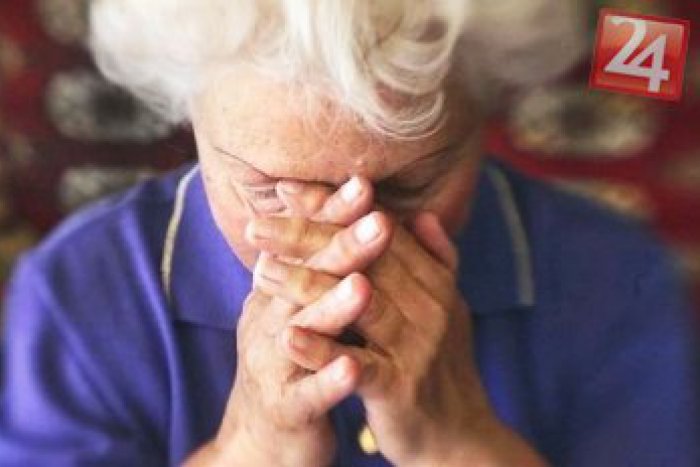 Ilustračný obrázok k článku Údajný vnuk z L. Mikuláša vytrápil svoju babku: Žena (82) prišla podvodom o svoje úspory
