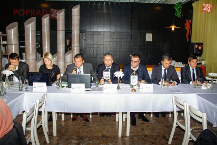 Ilustračný obrázok k článku Podtatranský futbalový zväz povedie aj naďalej Štefan Vaľko. Víziu má jasnú