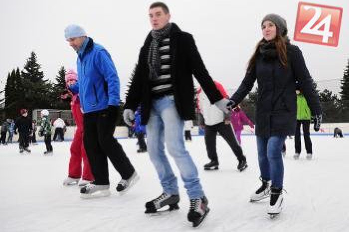 Ilustračný obrázok k článku Cez polročné prázdniny sa na petržalskom štadióne korčuľuje zadarmo