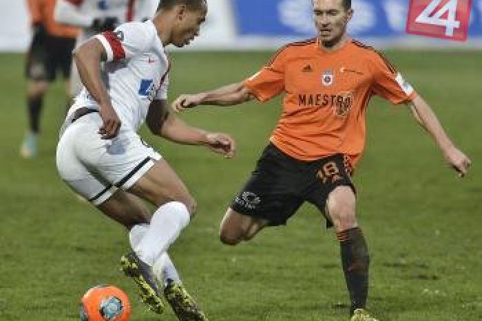 Ilustračný obrázok k článku Ružomberčania pred zimnou prestávkou nepreskočili Trenčanov