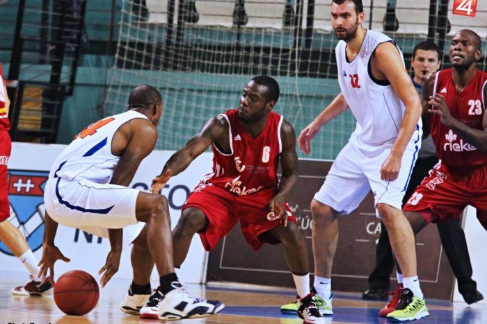 Ilustračný obrázok k článku V krajskom derby body pre Nitru: Basketbalisti pokorili Komárno!