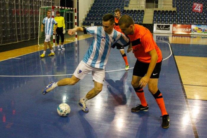 Ilustračný obrázok k článku Majstrom okresu sa stala SOŠ technická. Podtatranská futsalová liga pokračovala 2. kolom