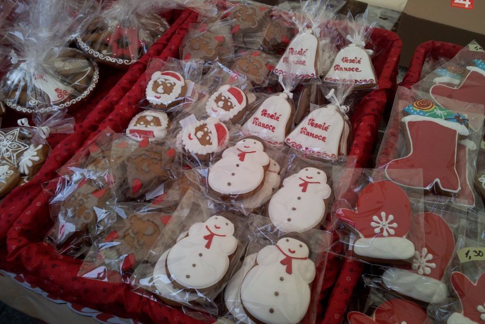 Ilustračný obrázok k článku Vianočné trhy v Brezne štartujú: Nezmeškajte to najlepšie a pozrite si čo všetko nás čaká!