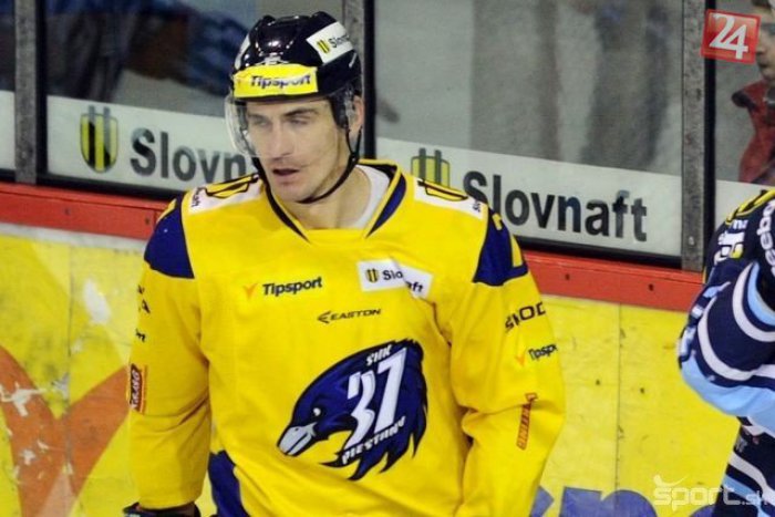 Ilustračný obrázok k článku Zmeny v hokejovom MHK 32: Odchádza Mach, prichádza Urban!