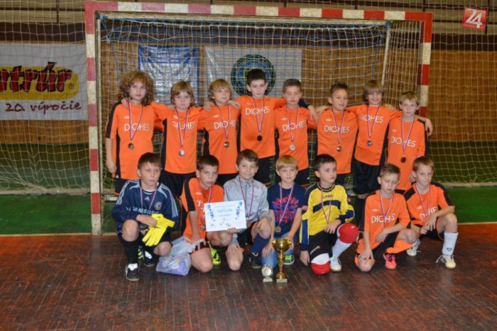 Ilustračný obrázok k článku Bilancia mladých futbalistov tímu Dovaj: Dva turnaje, dve druhé miesta