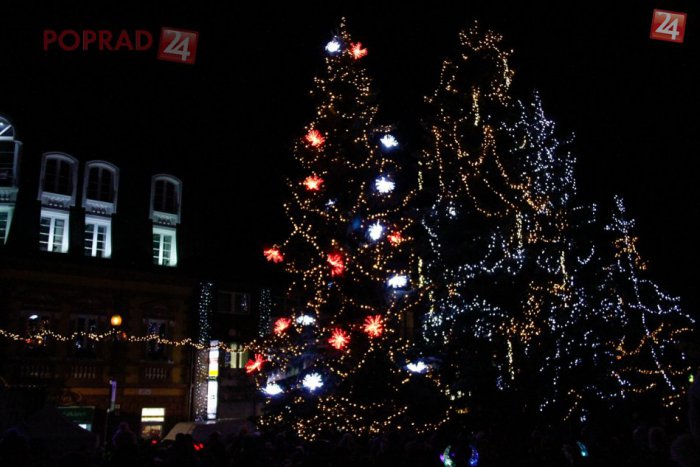 Ilustračný obrázok k článku Vysoké Tatry sa rozsvietia zajtra. V Tatranskej Lomnici pribudne nová výzdoba